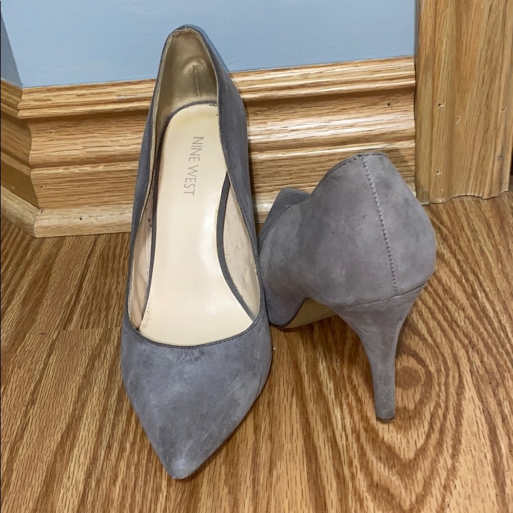 Nine West Gray Suede Pumps